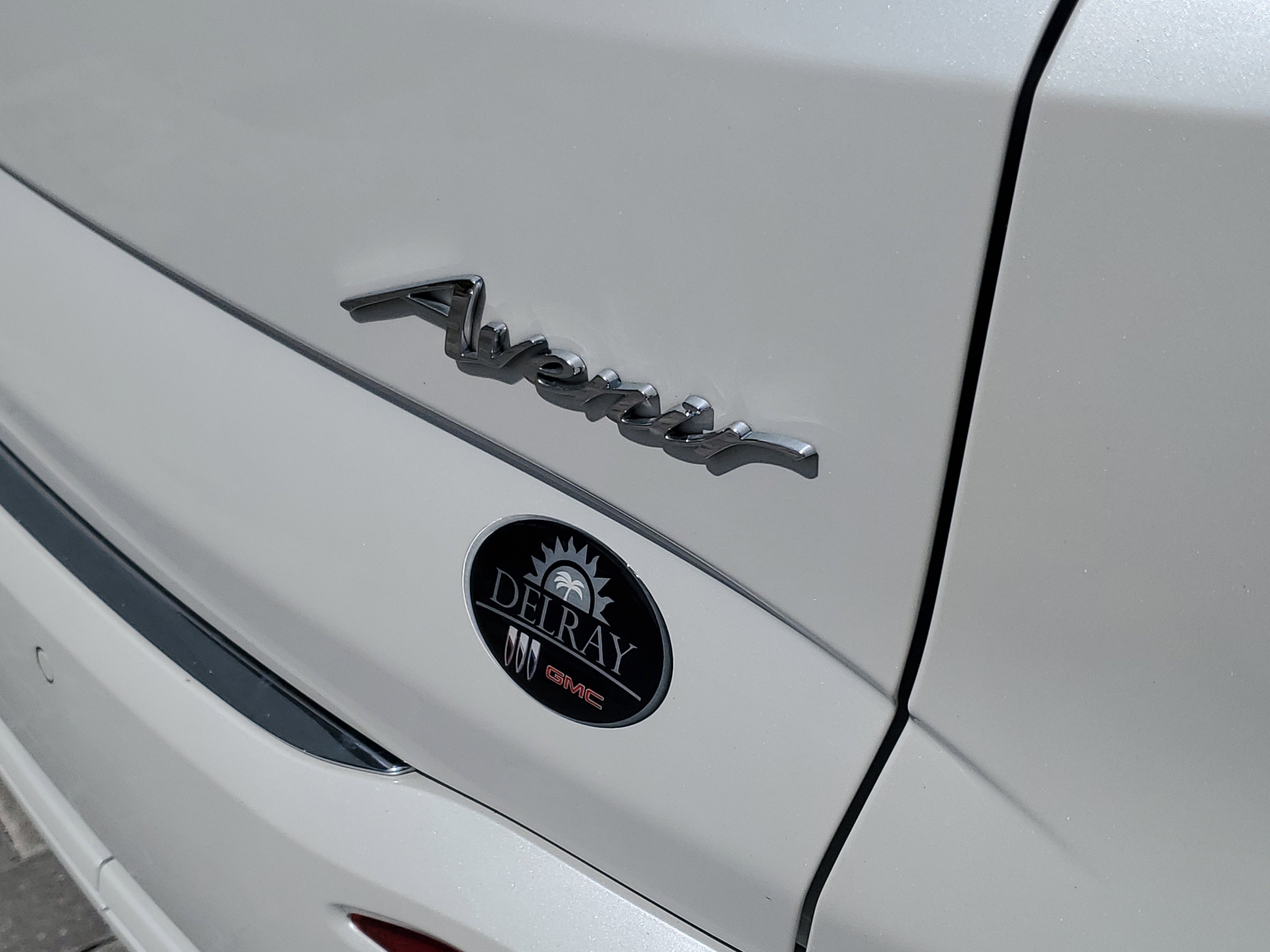 Used 2024 Buick Enclave Avenir w/ Avenir Technology Package image 7