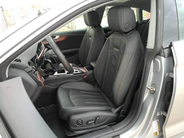 Used 2023 Audi A5 2.0T Premium Plus w/ Premium Plus AWD/4WD image 6