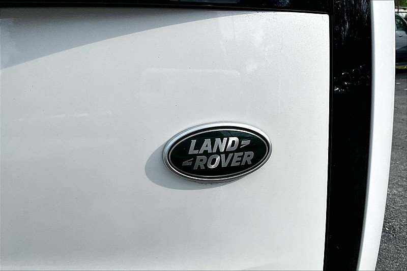 Used 2023 Land Rover Range Rover SE image 33