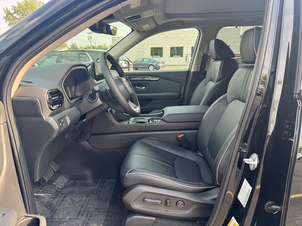 New 2025 Honda Pilot Elite image 12