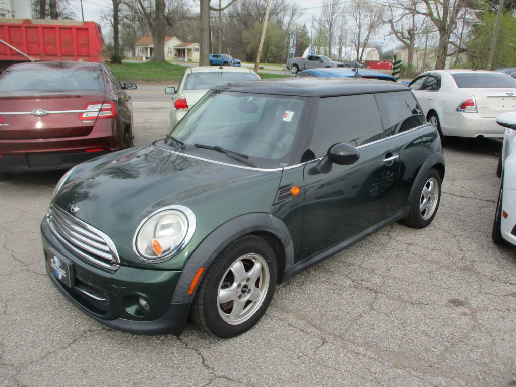 Used 2011 MINI Cooper Hardtop FWD image 3