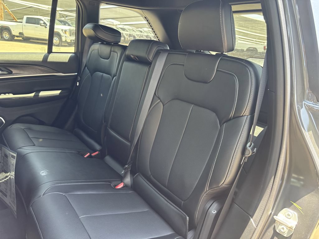 New 2026 Jeep Grand Cherokee Limited AWD/4WD image 26