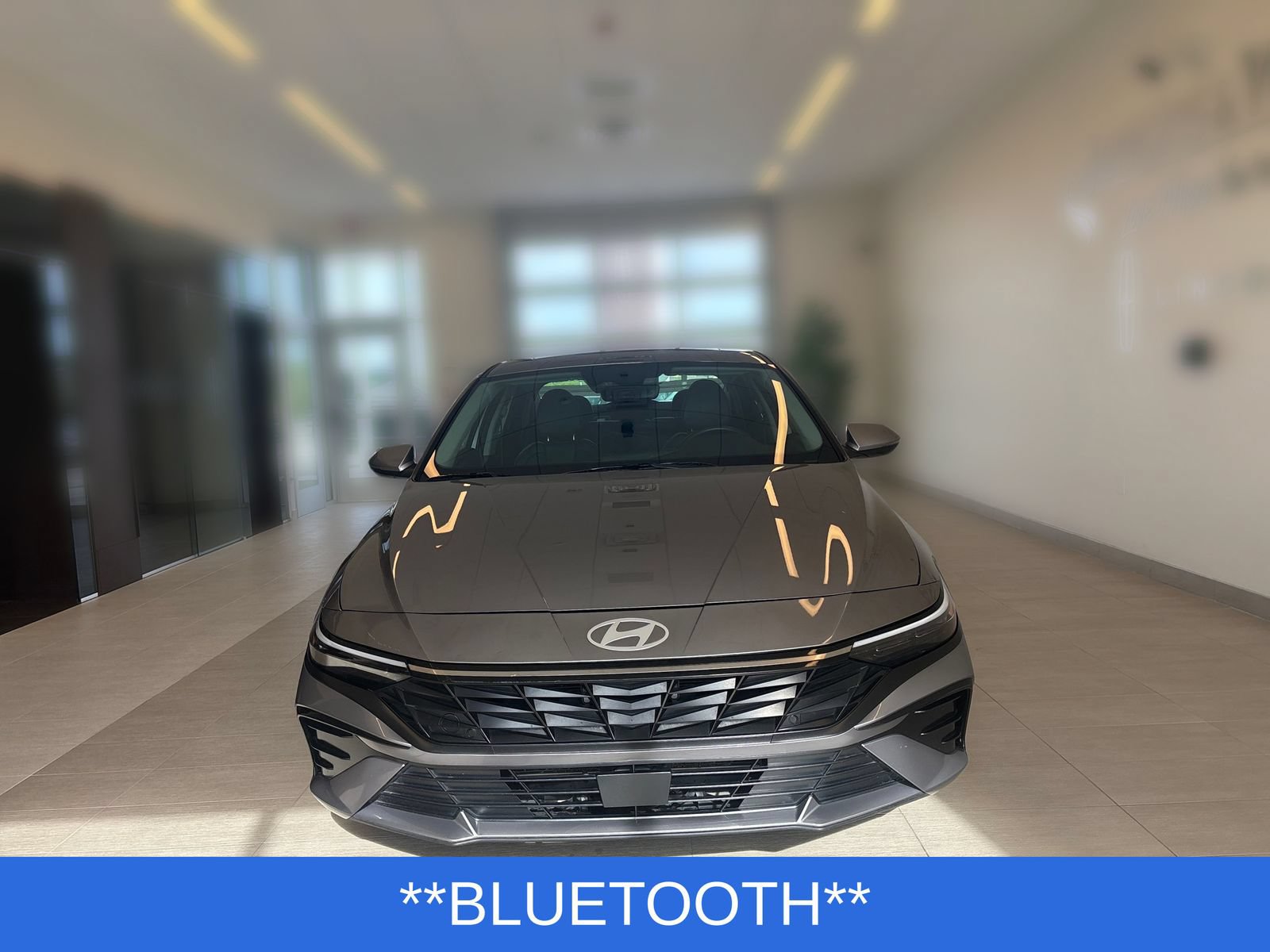 Used 2025 Hyundai Elantra Limited FWD image 6