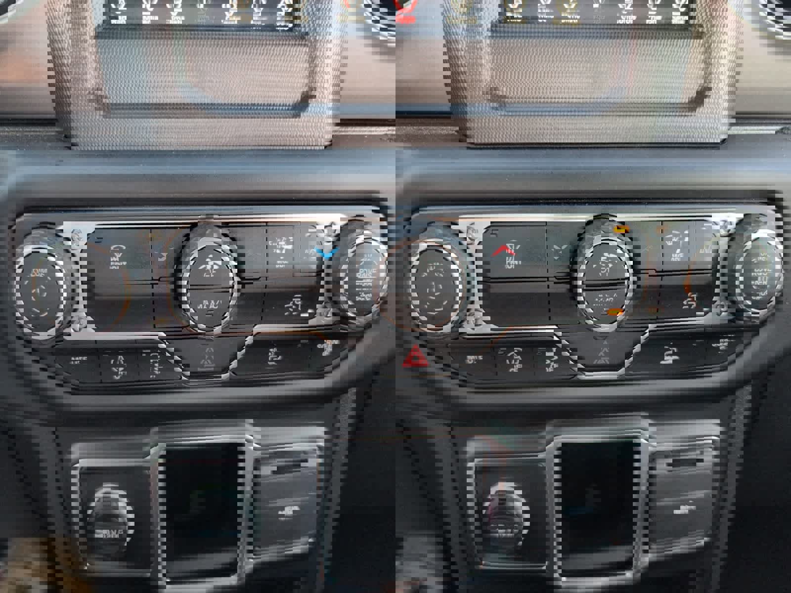 Used 2023 Jeep Gladiator Sport w/ Trailer Tow Package image 28