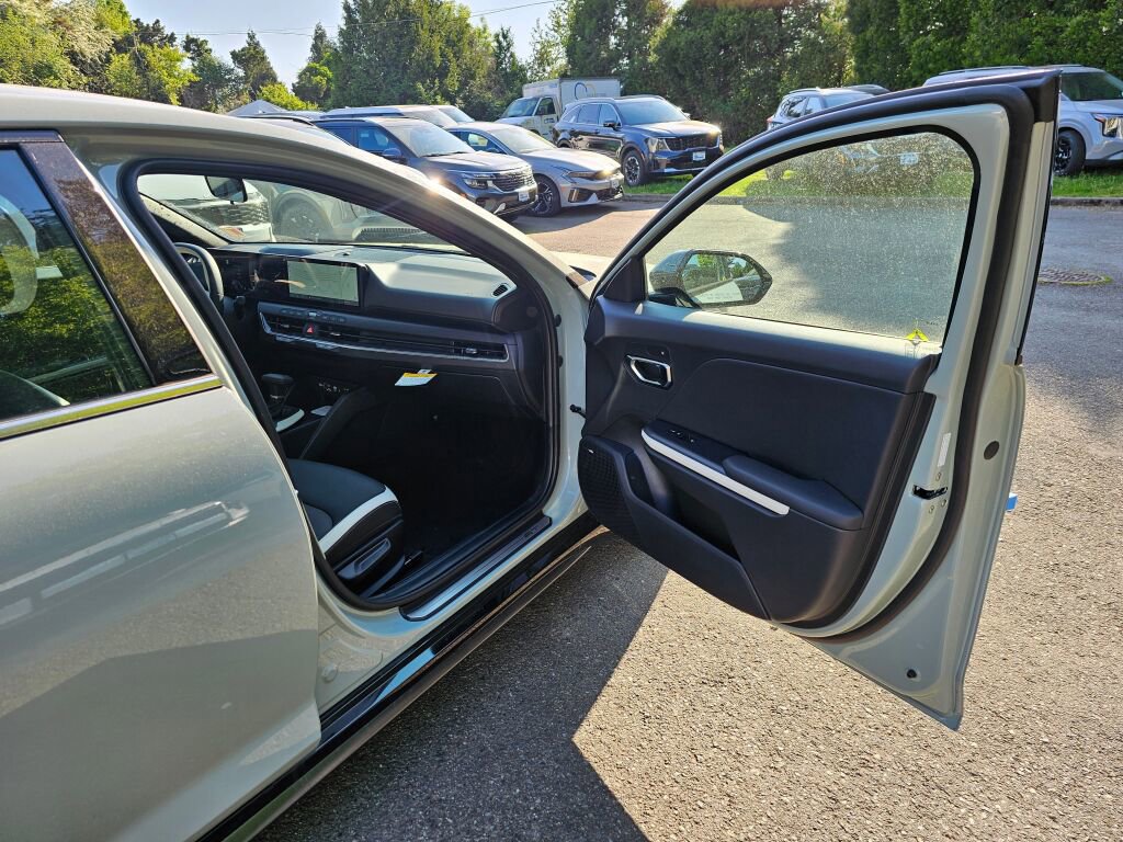 New 2026 Kia K4 GT-Line Turbo FWD image 27