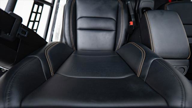 Used 2024 Jeep Wrangler Unlimited Sahara image 16
