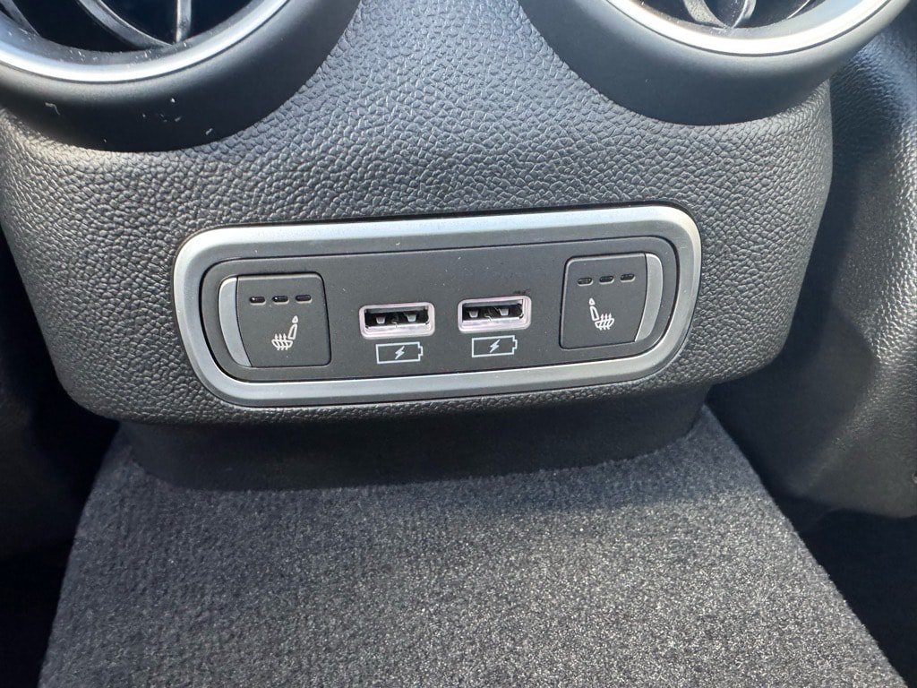 New 2025 Alfa Romeo Giulia AWD w/ Veloce Package AWD image 18