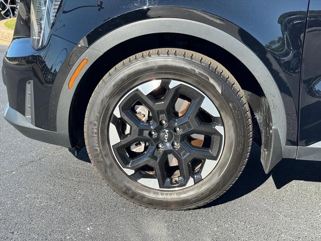 Certified 2024 Kia Sorento S w/ Panoramic Sunroof Package FWD image 9