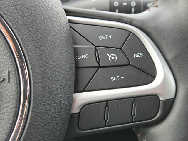 Used 2019 Jeep Compass Latitude w/ Popular Equipment Group image 11