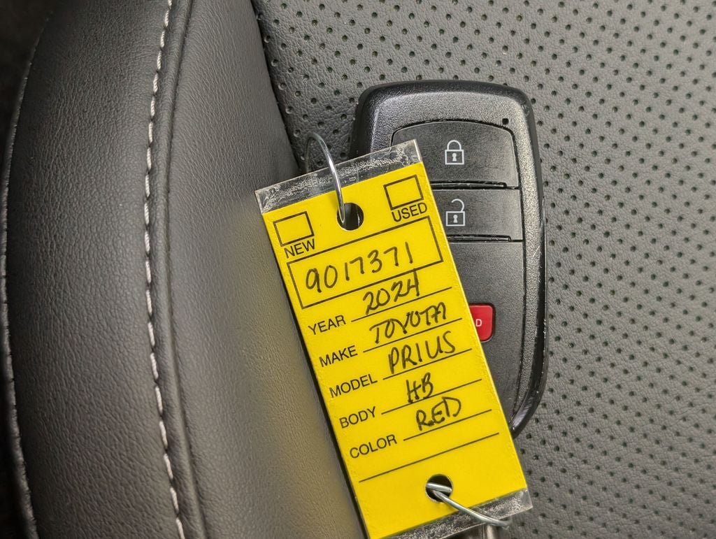 Certified 2024 Toyota Prius XLE AWD/4WD image 33