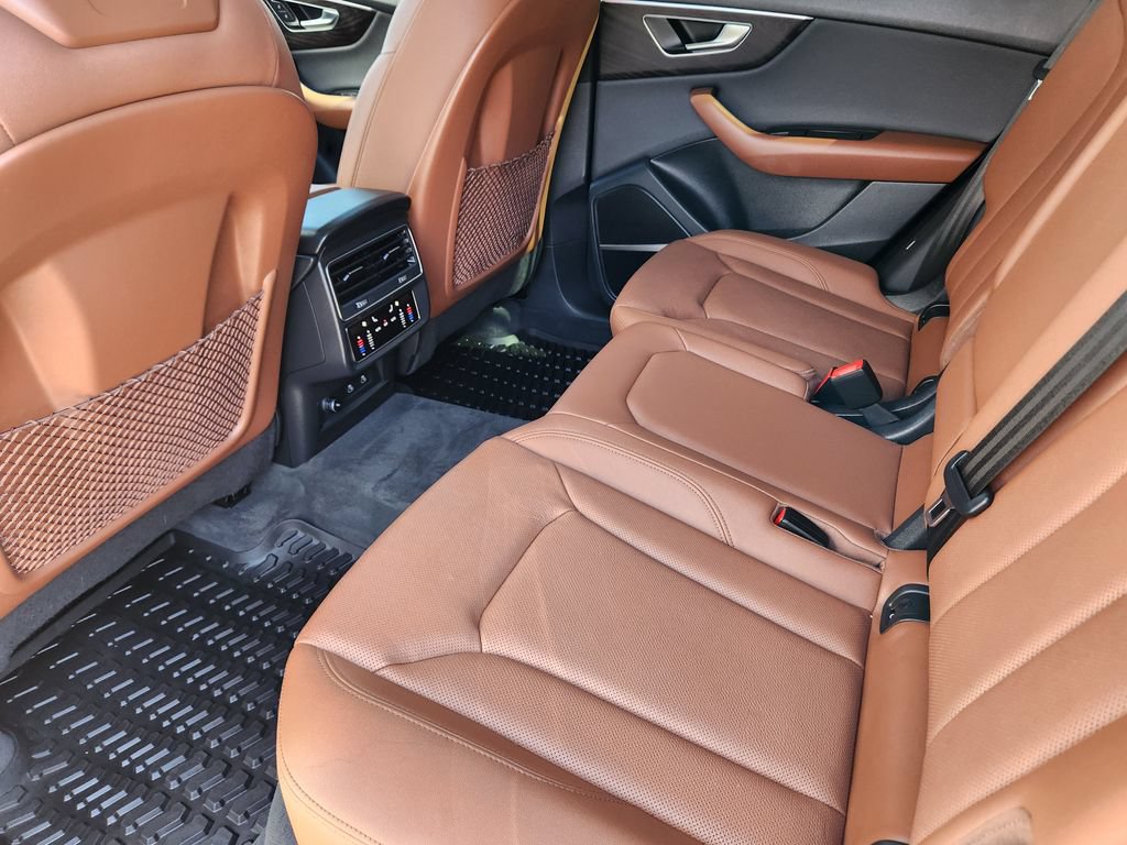 Used 2022 Audi Q8 Premium Plus AWD/4WD image 8