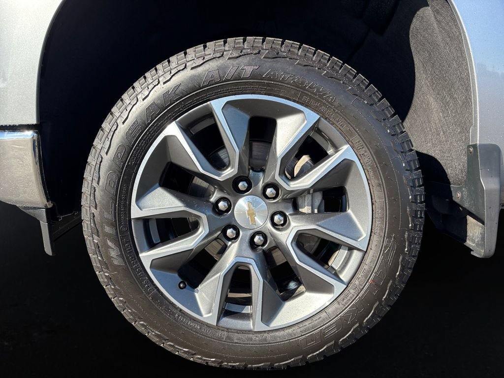 Certified 2023 Chevrolet Silverado 1500 LT RWD image 9