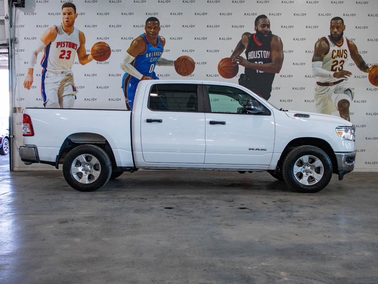 Used 2023 RAM 1500 Big Horn AWD/4WD image 17