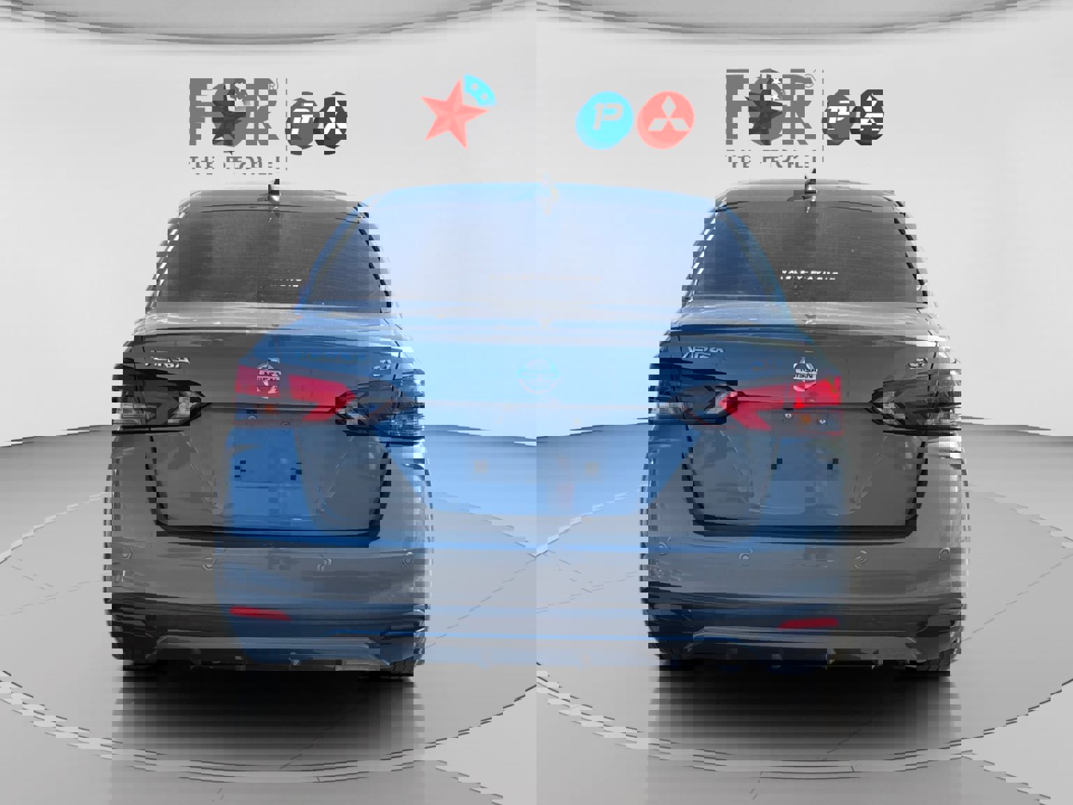 Used 2021 Nissan Versa SV image 4