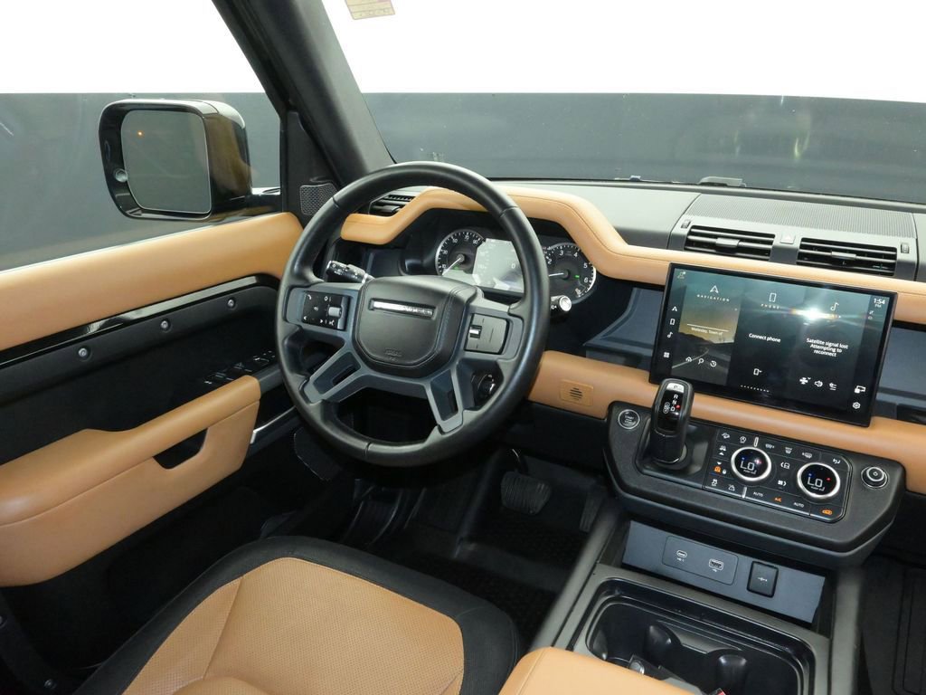 Used 2023 Land Rover Defender 110 X-Dynamic SE AWD/4WD image 31