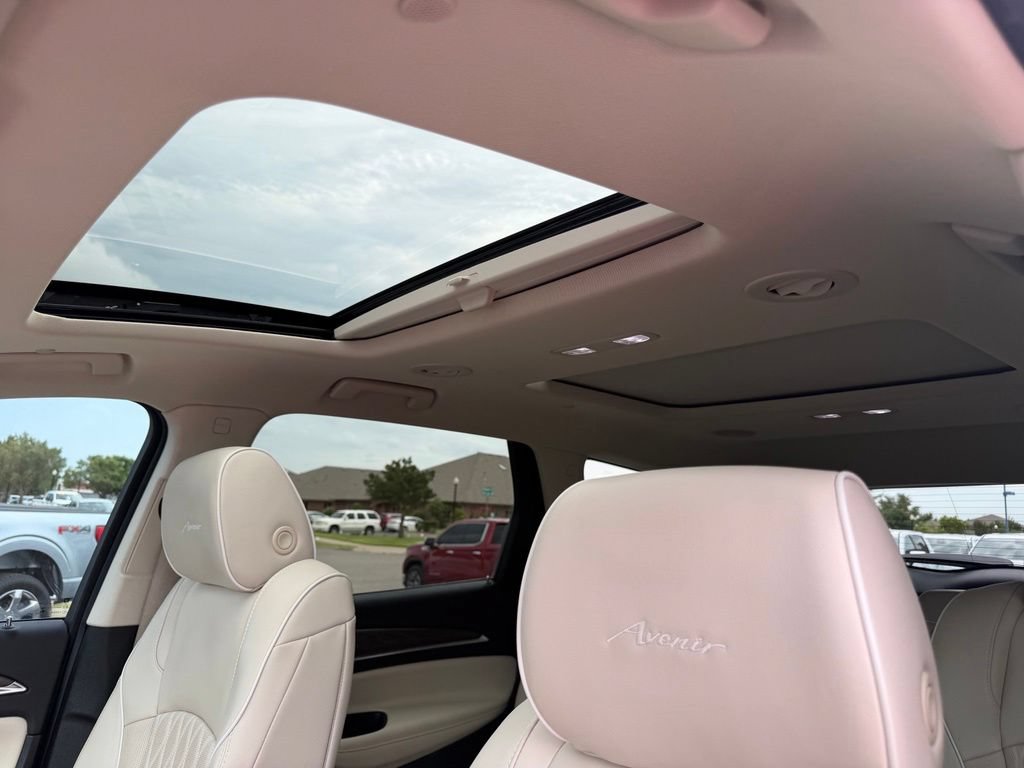 Used 2023 Buick Enclave Avenir w/ Avenir Technology Package FWD image 29