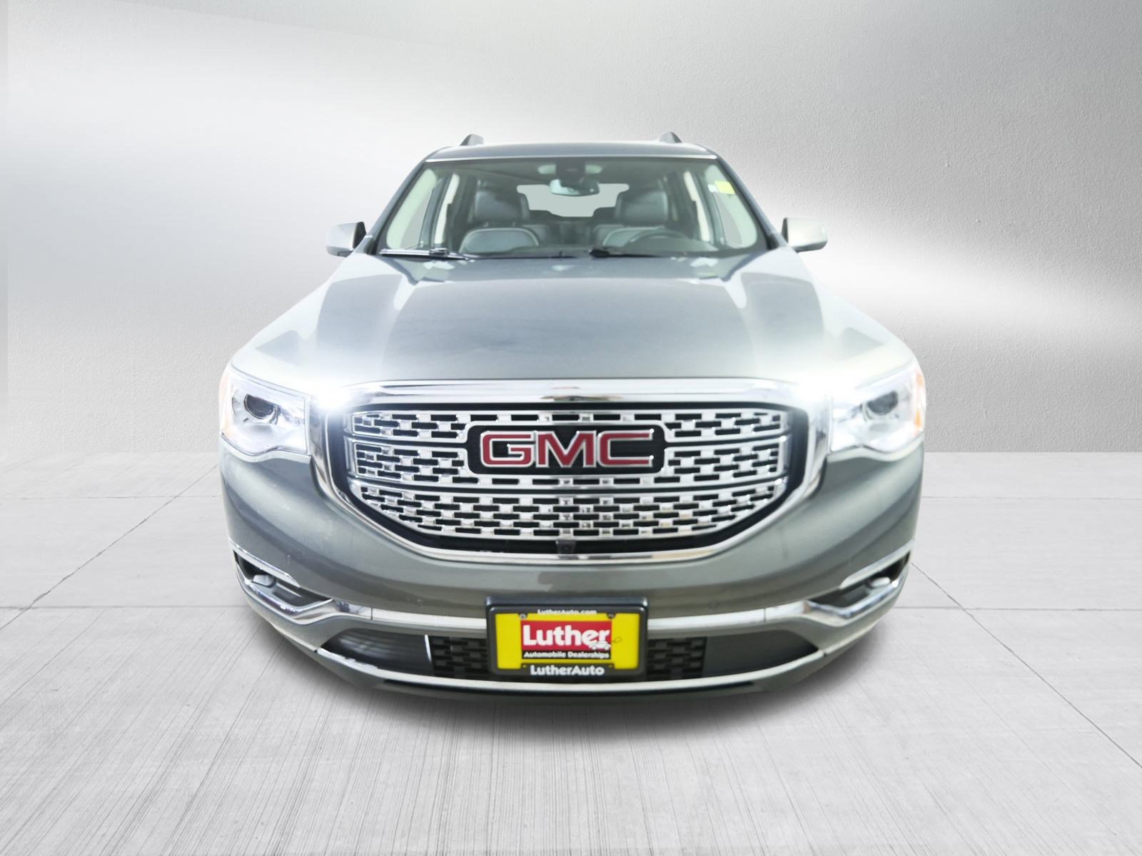 Used 2018 GMC Acadia Denali w/ Technology Package image 2