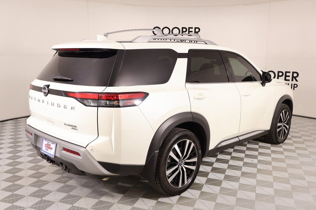 Used 2024 Nissan Pathfinder Platinum image 24