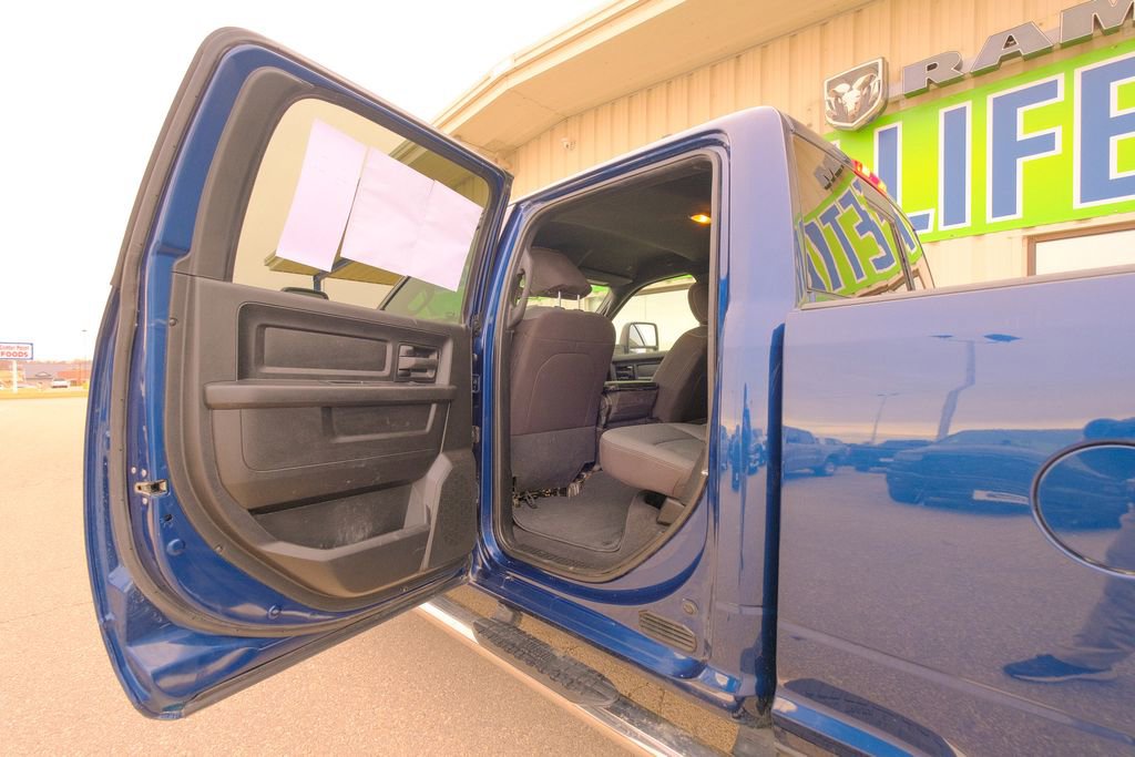 Used 2024 RAM 3500 Tradesman image 27