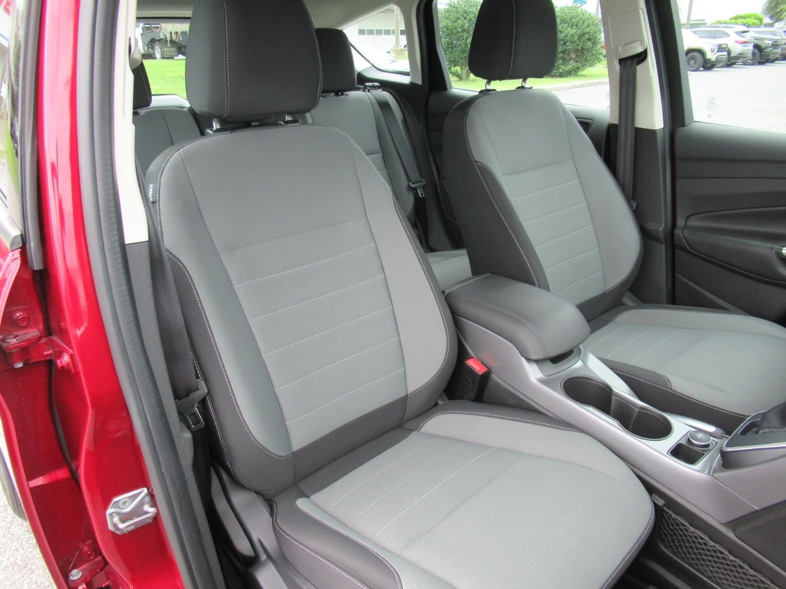 Used 2016 Ford C-MAX SE FWD image 9