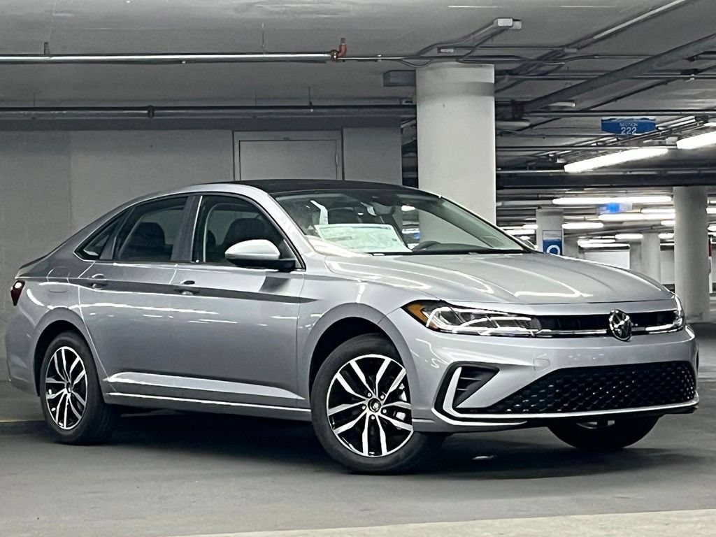 New 2027 Volkswagen Jetta SE FWD image 2