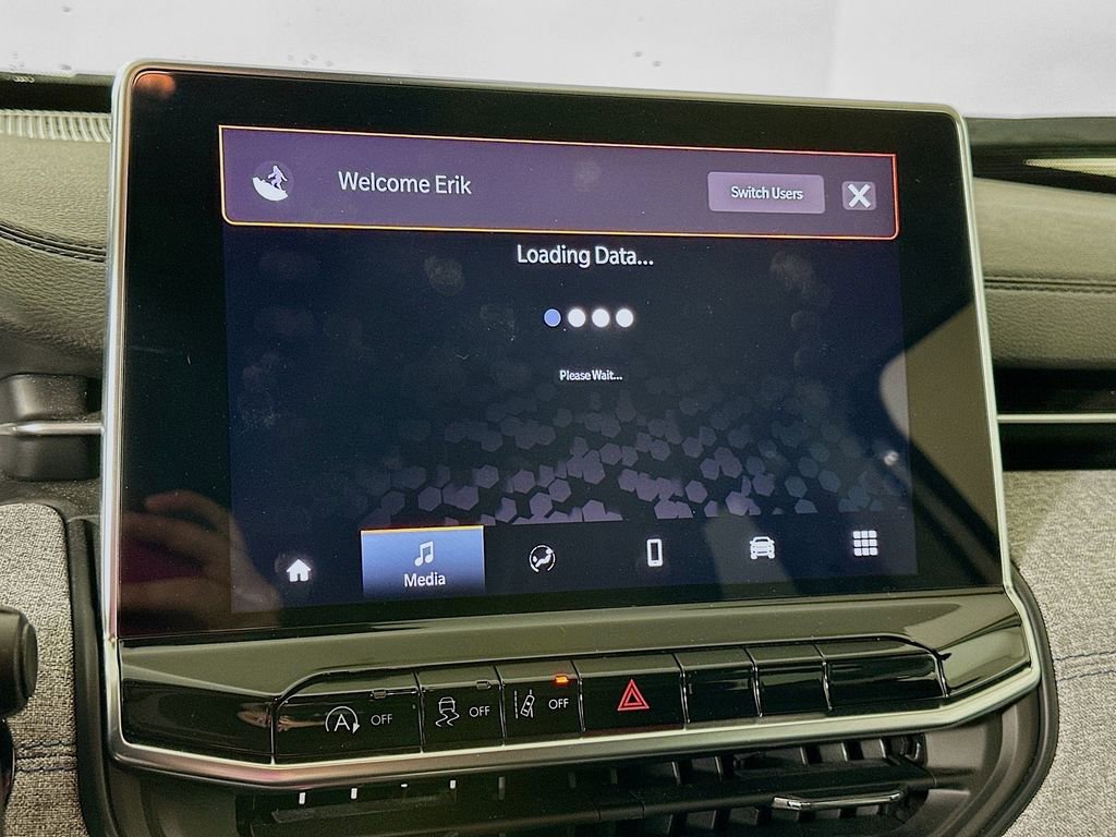 Certified 2022 Jeep Compass Latitude w/ Convenience Group image 24