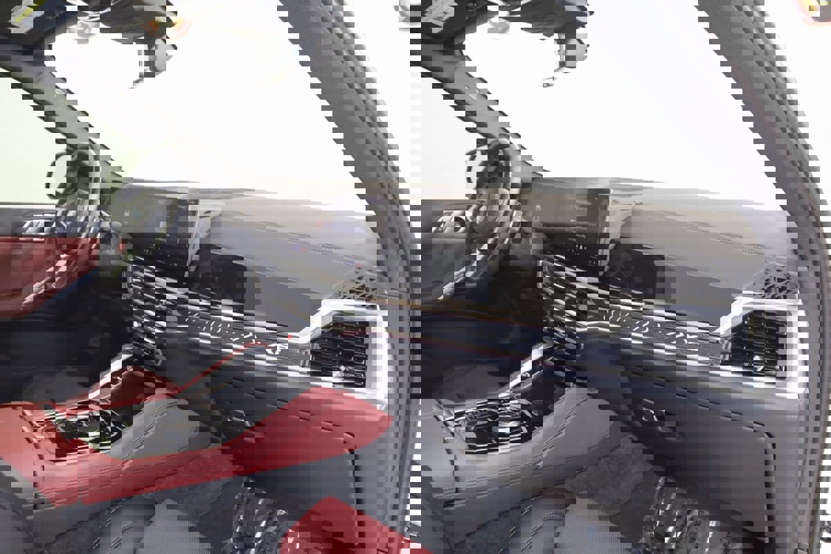 Used 2024 BMW X6 xDrive40i image 62