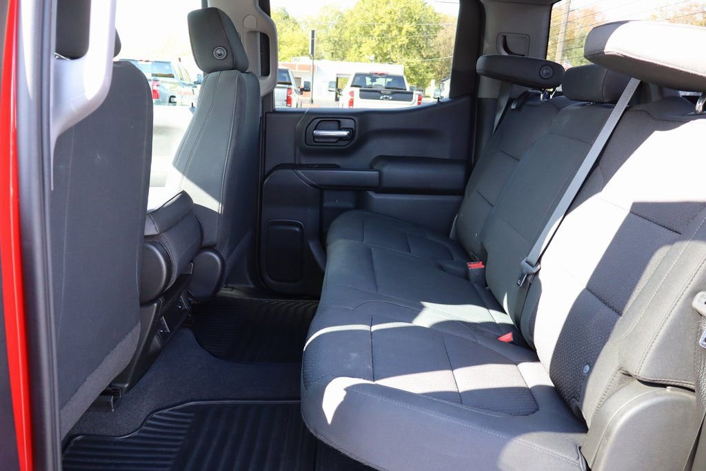 Used 2020 Chevrolet Silverado 1500 Custom w/ Custom Value Package image 17