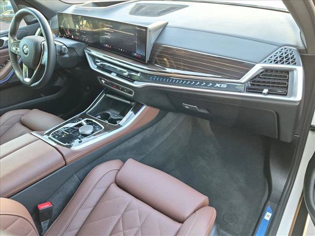 Used 2026 BMW X5 xDrive40i AWD/4WD image 24