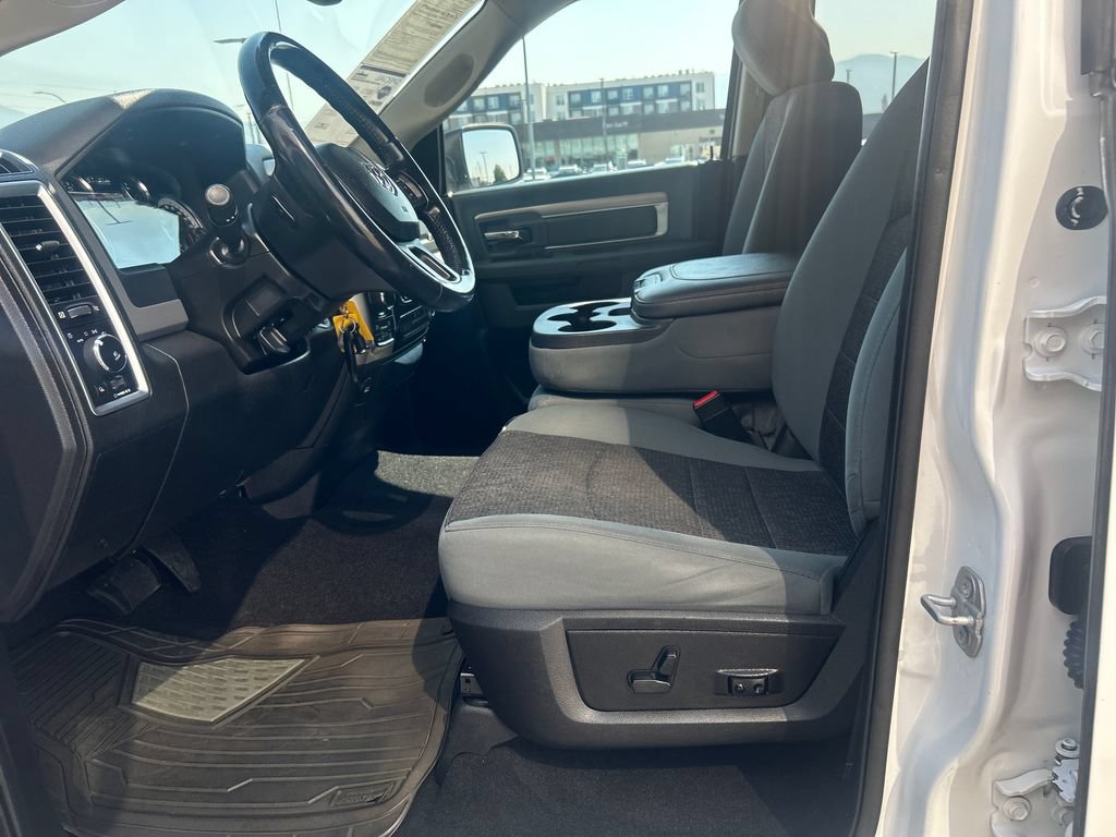 Used 2019 RAM 1500 Big Horn AWD/4WD image 9