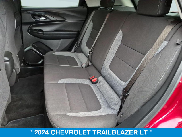 Used 2024 Chevrolet TrailBlazer LT w/ Driver Confidence Package AWD/4WD image 26