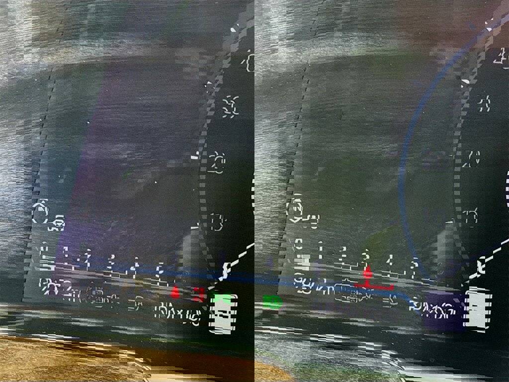 Used 2021 Cadillac Escalade Sport Platinum w/ LPO, ONYX Package image 6