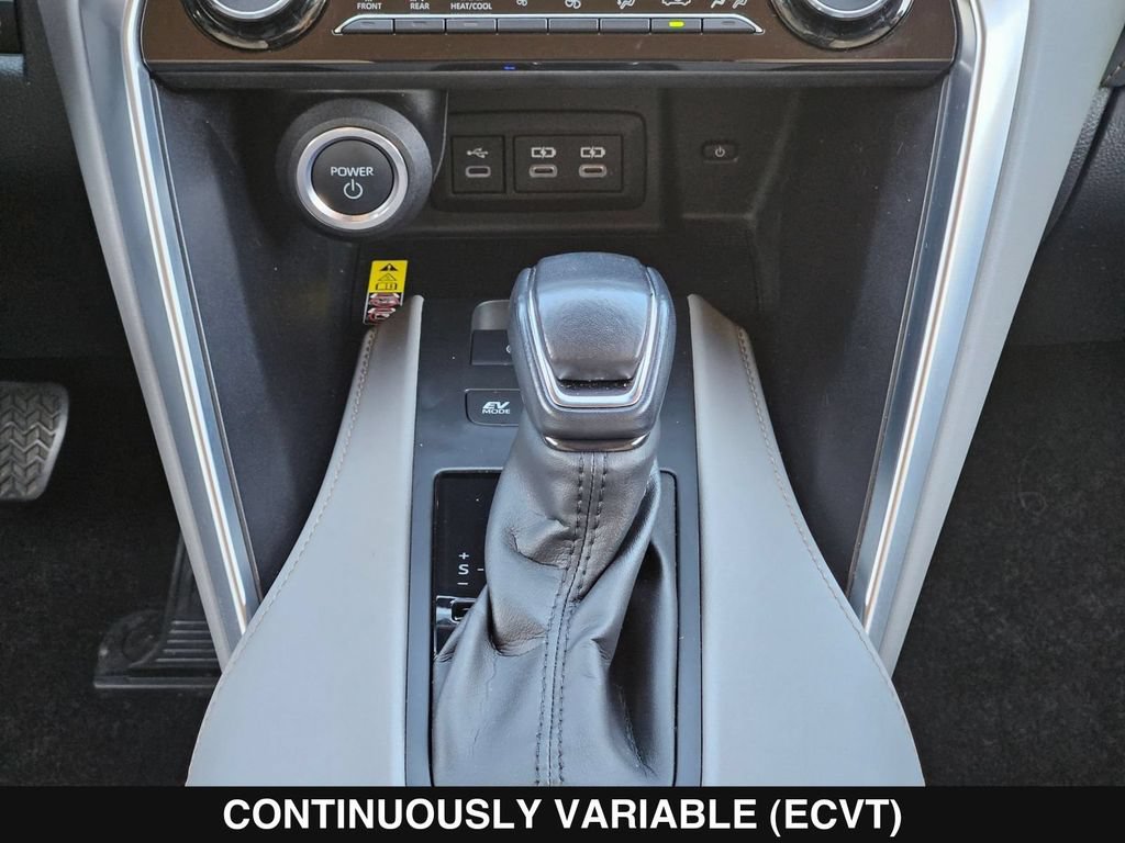 Used 2023 Toyota Venza LE AWD/4WD image 21