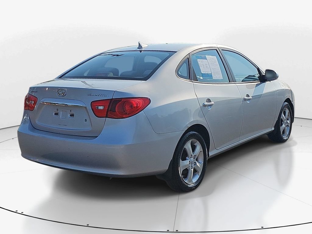 Used 2009 Hyundai Elantra SE FWD image 6
