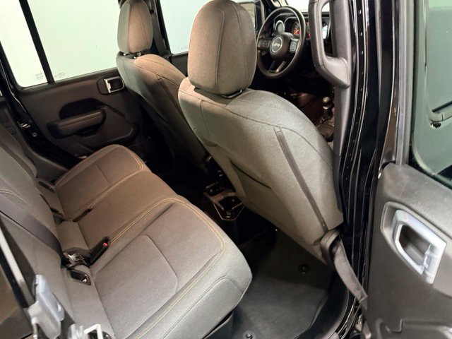 Certified 2025 Jeep Gladiator Sport AWD/4WD image 38