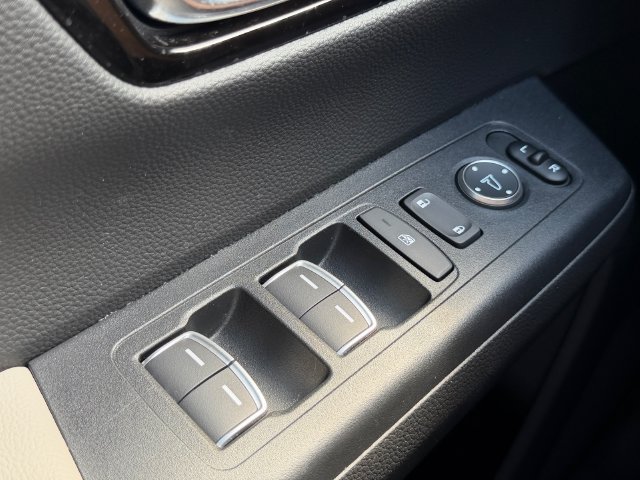 Used 2025 Honda CR-V EX-L image 29