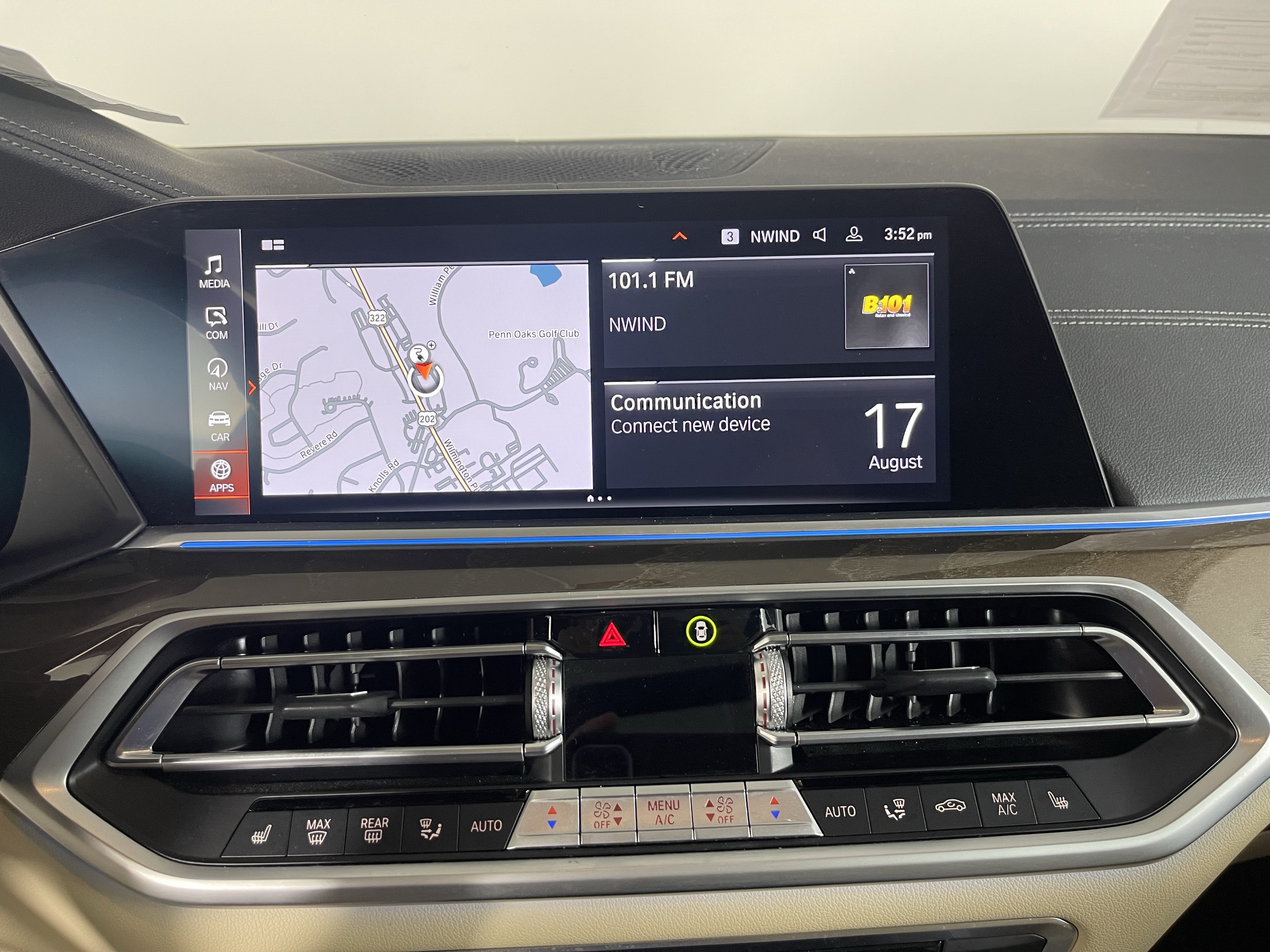 Used 2022 BMW X5 xDrive45e w/ Premium Package AWD/4WD image 13