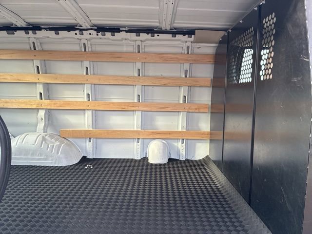 Used 2024 GMC Savana 2500 w/ Driver Convenience Package image 23