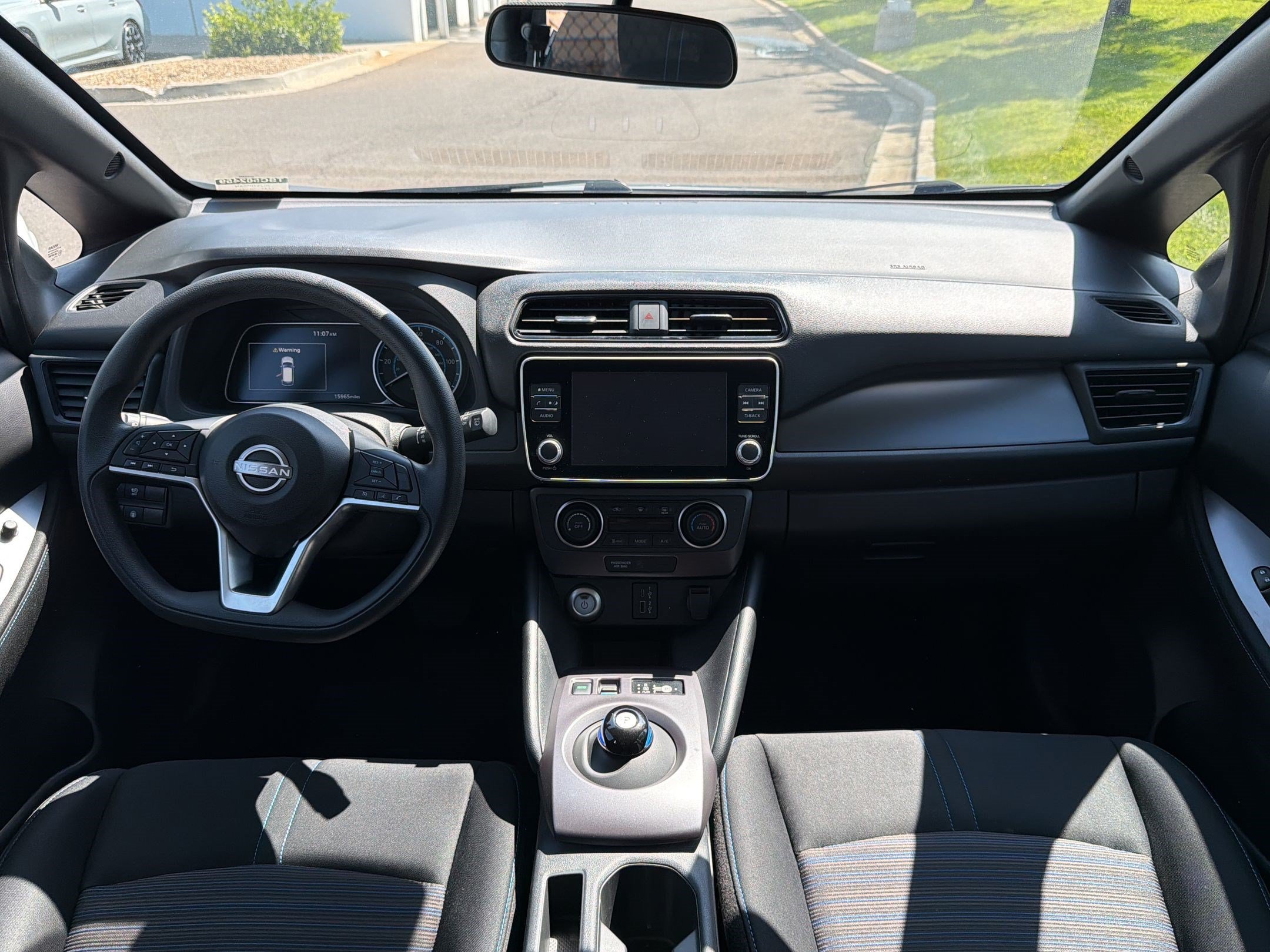 Used 2025 Nissan Leaf S FWD image 16