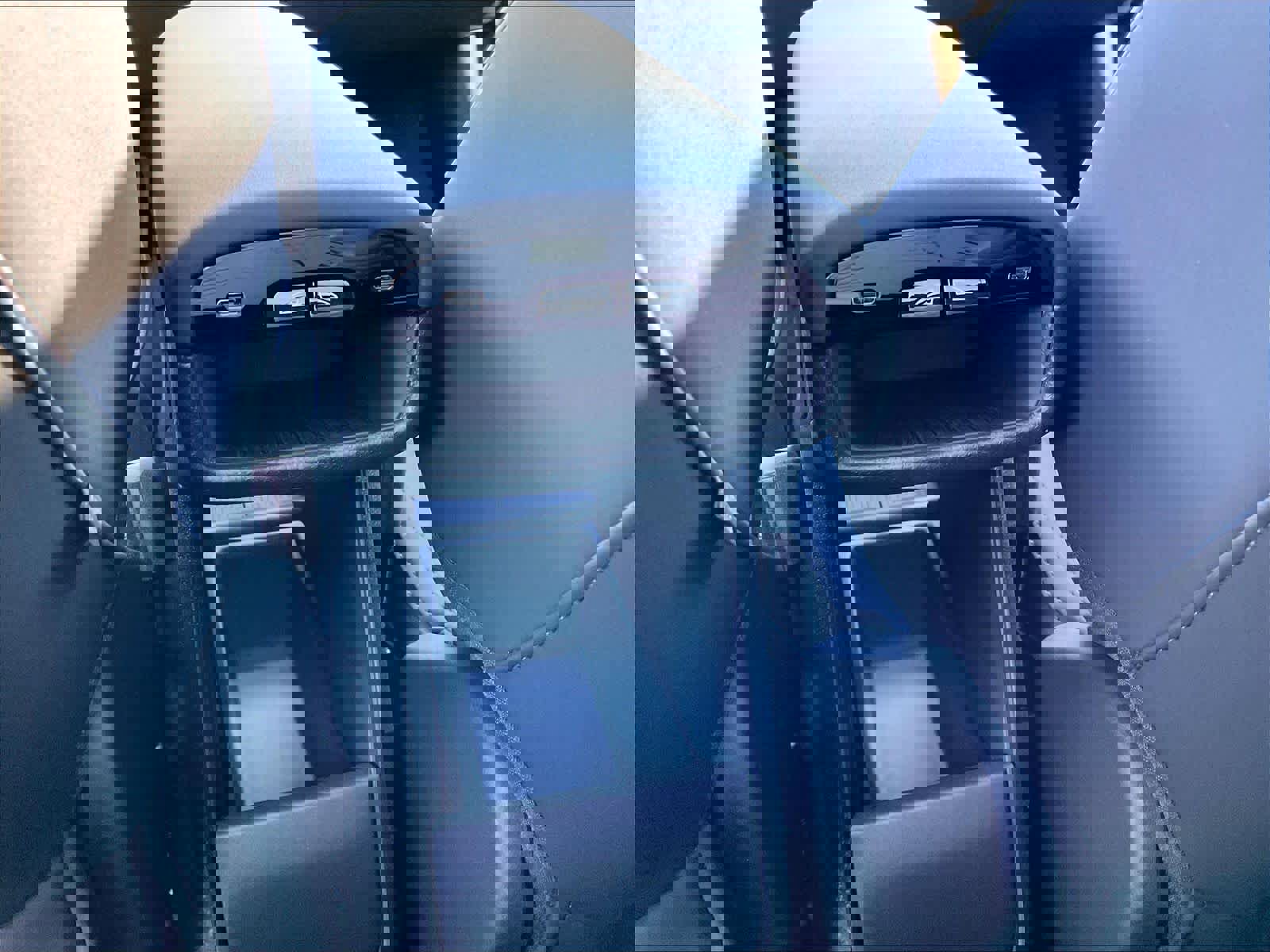 New 2026 Volvo EX30 Plus w/ Climate Package image 16