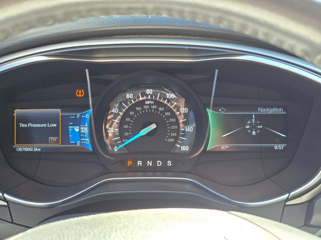 Used 2016 Ford Fusion SE w/ Equipment Group 202A FWD image 21