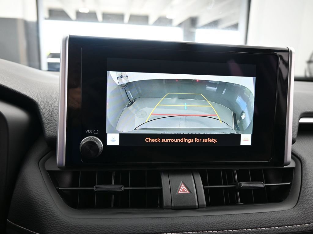 Used 2025 Toyota RAV4 XLE image 20