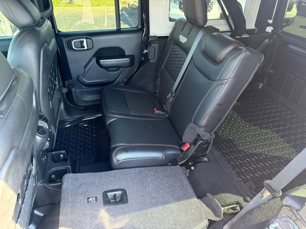 Used 2020 Jeep Wrangler Unlimited Rubicon w/ Steel Bumper Group AWD/4WD image 34