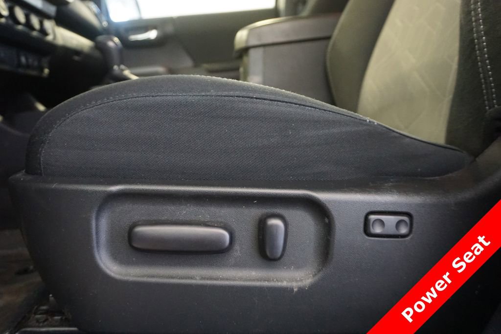 Used 2023 Toyota Tacoma TRD Sport w/ Black Out Package (TMS) image 6