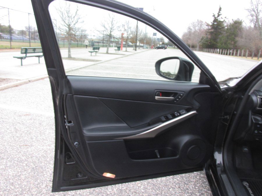 Used 2020 Lexus IS 300 AWD w/ Premium Package image 53