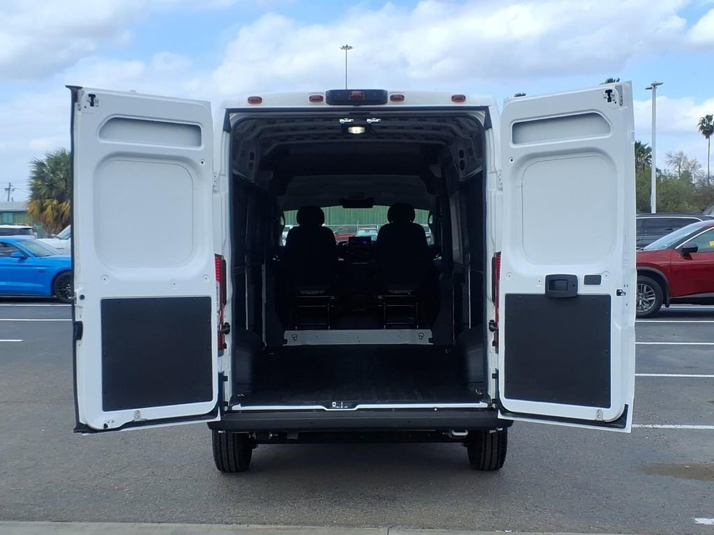 Used 2025 RAM ProMaster 2500 w/ Premium Convenience Group image 10