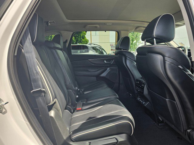 Used 2023 Acura MDX SH-AWD w/ Advance Package image 13