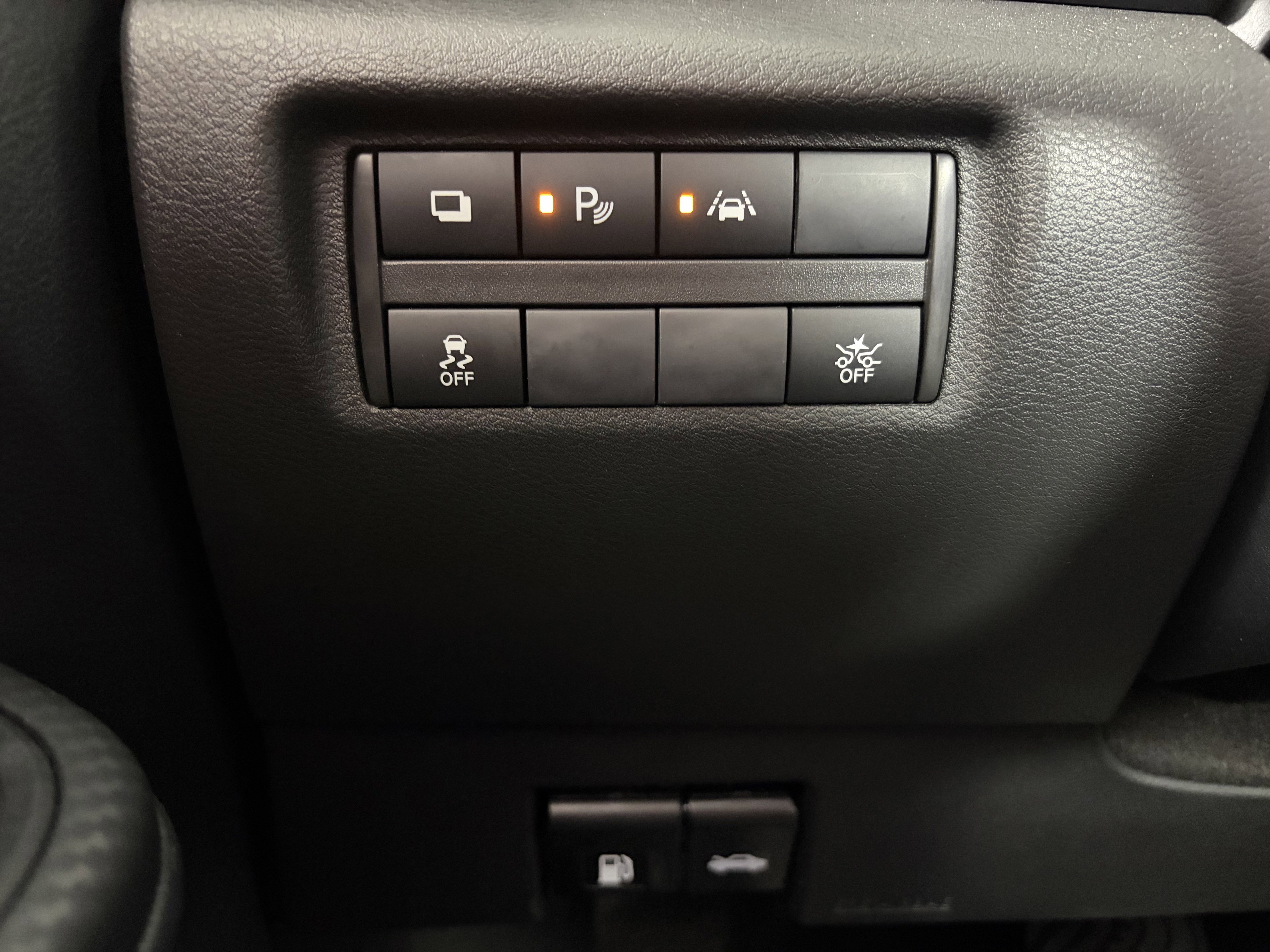 Used 2025 Nissan Versa S w/ Electronics Package image 33