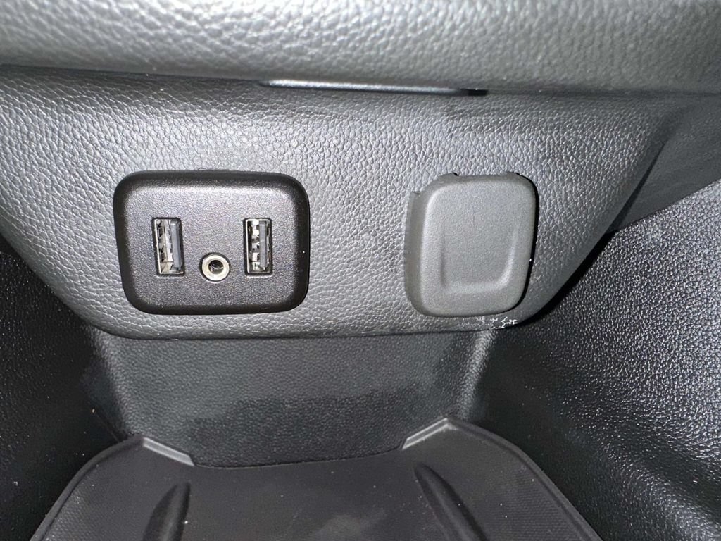 Certified 2023 Chevrolet Traverse LT AWD/4WD image 28
