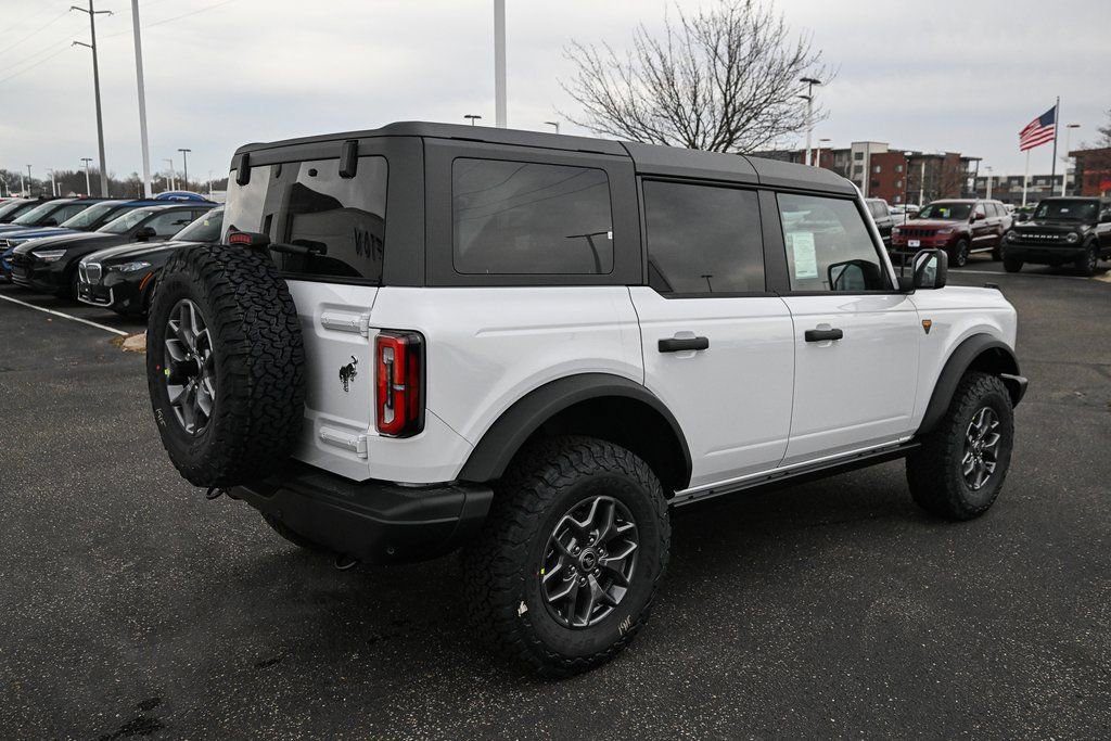 New 2025 Ford Bronco Badlands image 5